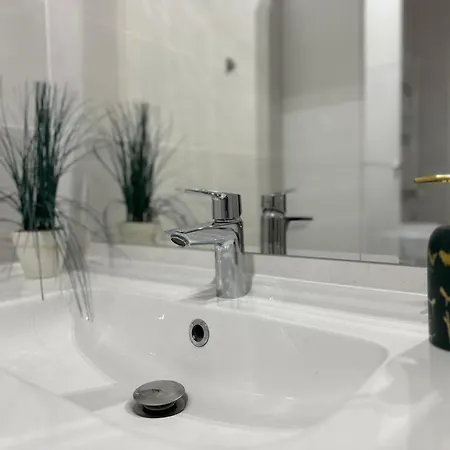 Premium - Evergreen - Self Check-in - Parking Apartament