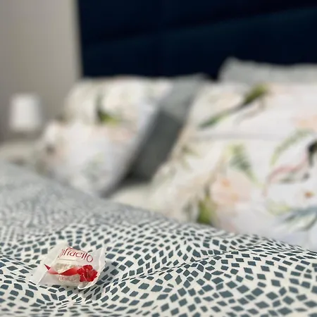 Premium - Evergreen - Self Check-in - Parking