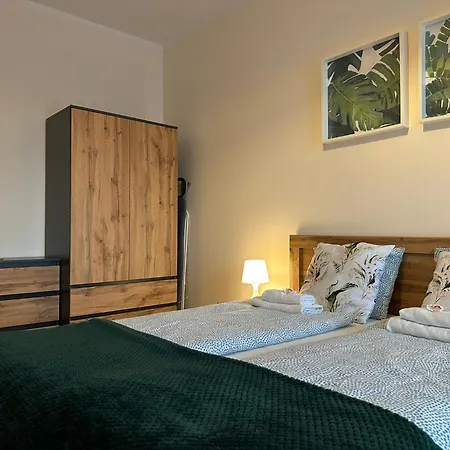 Premium - Evergreen - Self Check-in - Parking Lägenhet *